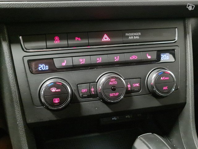 Seat LEON ST 11