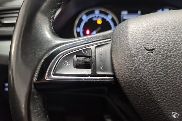 Skoda SUPERB 12