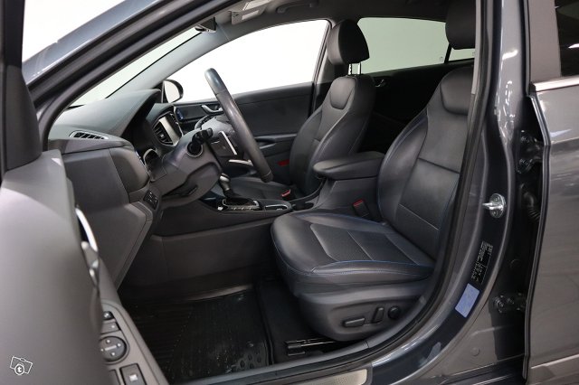 Hyundai IONIQ HYBRID 9