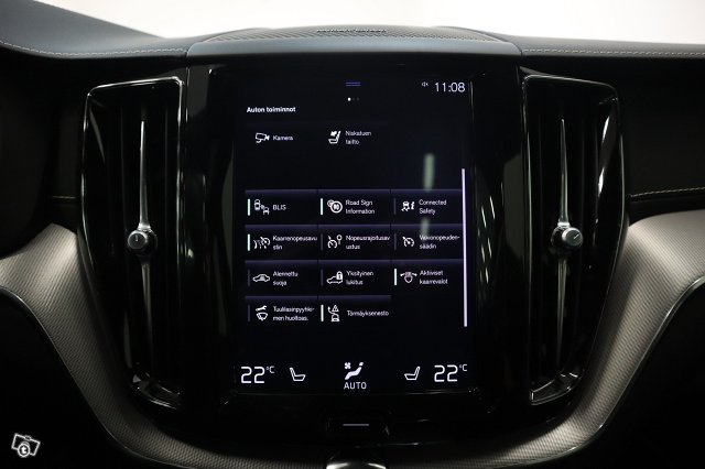 Volvo XC60 25