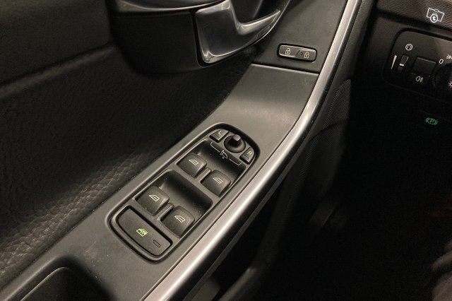 Volvo V60 23