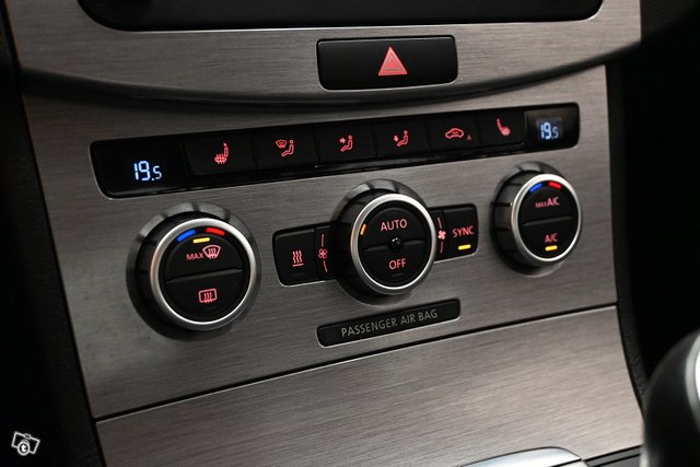 Volkswagen Passat 24
