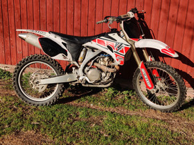 Yamaha yz40F 2007, Moottoripyörän varaosat ja tarvikkeet, Mototarvikkeet ja varaosat, Halsua, Tori.fi Yamaha yz40F 2007, Moottoripyörän varaosat ja tarvikkeet, Mototarvikkeet ja varaosat, Halsua, Tori.fi