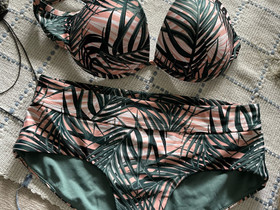Bikinit L, Vaatteet ja kengät, Riihimäki, Tori.fi Bikinit L, Vaatteet ja kengät, Riihimäki, Tori.fi