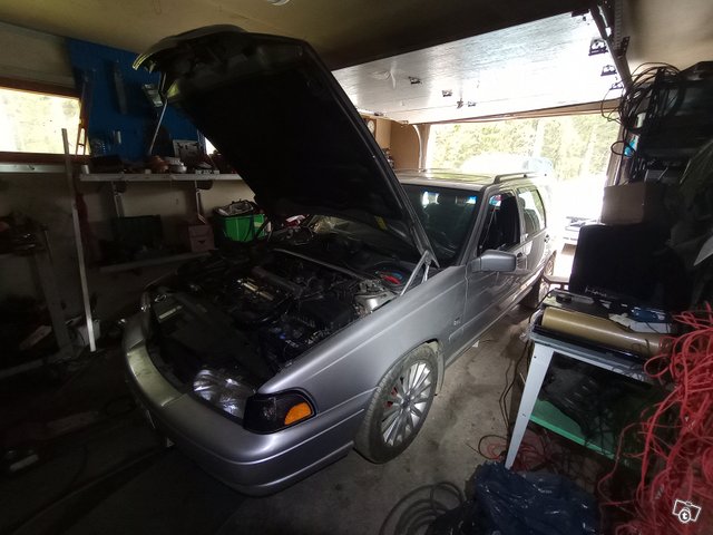 Volvo V70, kuva 1