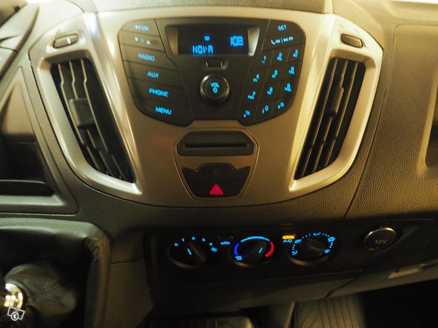 Ford Transit Custom 12