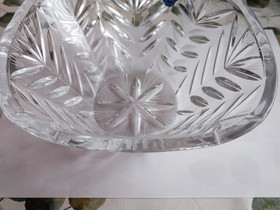 Gus crystal astia, Tarjoiluastiat, Keittiötarvikkeet ja astiat, Rovaniemi, Tori.fi Gus crystal astia, Tarjoiluastiat, Keittiötarvikkeet ja astiat, Rovaniemi, Tori.fi