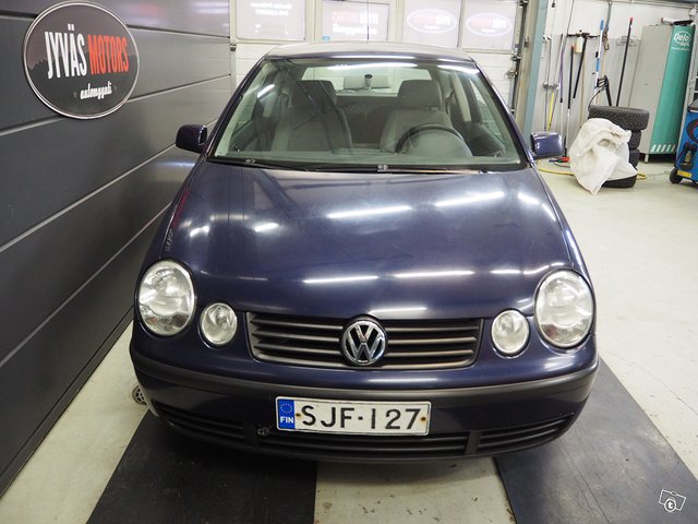 Volkswagen POLO 5