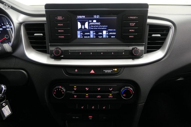 Kia XCeed 13