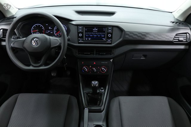 Volkswagen T-Cross 7