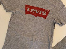 Levis - naisten XS, Vaatteet ja kengät, Seinäjoki, Tori.fi Levis - naisten XS, Vaatteet ja kengät, Seinäjoki, Tori.fi