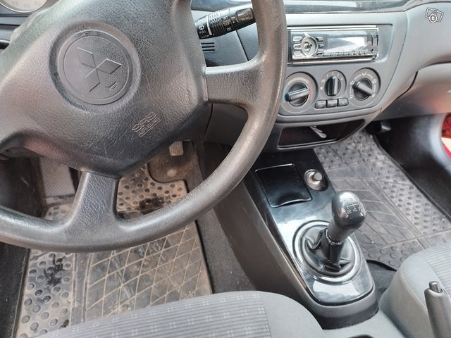 Mitsubishi Lancer, kuva 1