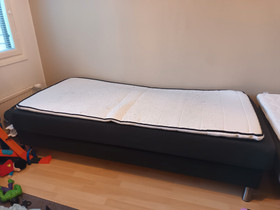 Jenkkisänky 90x200, Sängyt ja makuuhuone, Sisustus ja huonekalut, Oulu, Tori.fi Jenkkisänky 90x200, Sängyt ja makuuhuone, Sisustus ja huonekalut, Oulu, Tori.fi