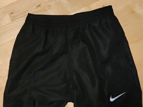 Nike uimashortsit 147/158, Lastenvaatteet ja kengät, Laukaa, Tori.fi Nike uimashortsit 147/158, Lastenvaatteet ja kengät, Laukaa, Tori.fi