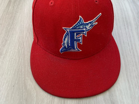 Punainen Fitted cap koko 7, Laukut ja hatut, Asusteet ja kellot, Turku, Tori.fi Punainen Fitted cap koko 7, Laukut ja hatut, Asusteet ja kellot, Turku, Tori.fi