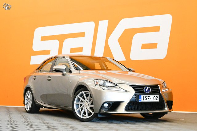 Lexus IS, kuva 1