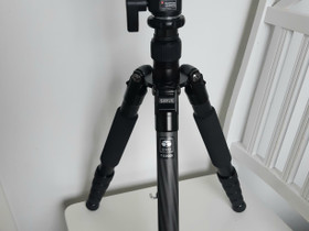 Sirui t-2205x hiilikuitujalusta ja Manfrotto 484rc, Valokuvaustarvikkeet, Kamerat ja valokuvaus, Kotka, Tori.fi Sirui t-2205x hiilikuitujalusta ja Manfrotto 484rc, Valokuvaustarvikkeet, Kamerat ja valokuvaus, Kotka, Tori.fi