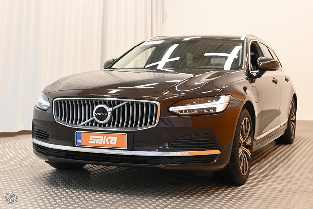 Volvo V90 4