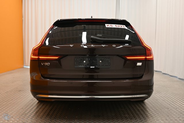 Volvo V90 7