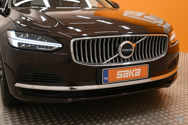 Volvo V90 10