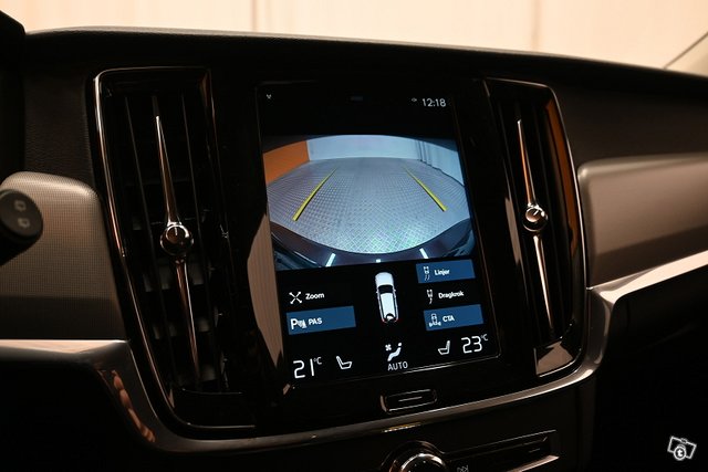 Volvo V90 23
