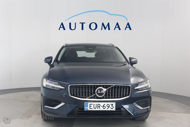 VOLVO V60 6