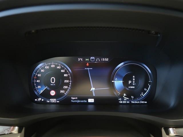 VOLVO V60 10
