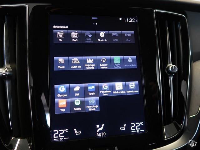 VOLVO V60 21