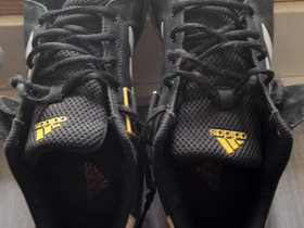 Adidas kyykkykengät, Kuntoilu ja fitness, Urheilu ja ulkoilu, Oulu, Tori.fi Adidas kyykkykengät, Kuntoilu ja fitness, Urheilu ja ulkoilu, Oulu, Tori.fi