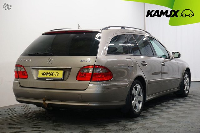 Mercedes-Benz E 4