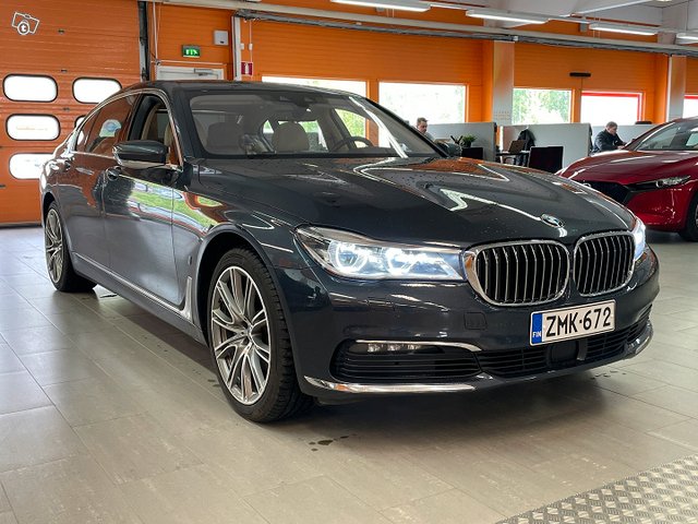 BMW 740