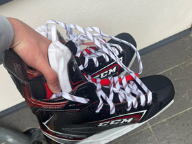 Ccm jetspeed ft490 luistimet, Jääkiekko ja luistelu, Urheilu ja ulkoilu, Turku, Tori.fi Ccm jetspeed ft490 luistimet, Jääkiekko ja luistelu, Urheilu ja ulkoilu, Turku, Tori.fi