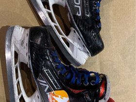 Bauer Vapor X3.7 koko 5/38,5 kolmet terät, Jääkiekko ja luistelu, Urheilu ja ulkoilu, Polvijärvi, Tori.fi Bauer Vapor X3.7 koko 5/38,5 kolmet terät, Jääkiekko ja luistelu, Urheilu ja ulkoilu, Polvijärvi, Tori.fi