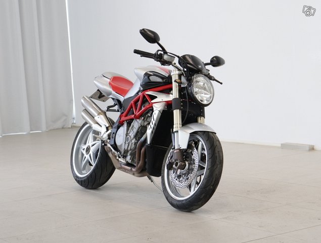 MV Agusta BRUTALE, kuva 1