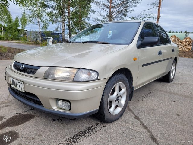 Mazda 323