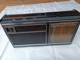 Matkaradio Grundig boy 1100, Audio ja musiikkilaitteet, Viihde-elektroniikka, Jyväskylä, Tori.fi Matkaradio Grundig boy 1100, Audio ja musiikkilaitteet, Viihde-elektroniikka, Jyväskylä, Tori.fi