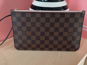 Louis Vuitton Pochette, Laukut ja hatut, Asusteet ja kellot, Oulu, Tori.fi Louis Vuitton Pochette, Laukut ja hatut, Asusteet ja kellot, Oulu, Tori.fi