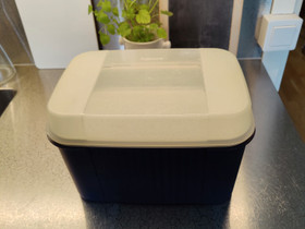 Tupperware 2-osainen säilytyslaatikko, Säilytysastiat ja rasiat, Keittiötarvikkeet ja astiat, Turku, Tori.fi Tupperware 2-osainen säilytyslaatikko, Säilytysastiat ja rasiat, Keittiötarvikkeet ja astiat, Turku, Tori.fi