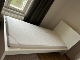2 kpl Ikea Malm sängynrunkoja 90x200 valkoinen, Sängyt ja makuuhuone, Sisustus ja huonekalut, Muurame, Tori.fi 2 kpl Ikea Malm sängynrunkoja 90x200 valkoinen, Sängyt ja makuuhuone, Sisustus ja huonekalut, Muurame, Tori.fi