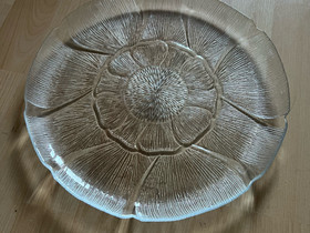 Luminarc Fleur tarjoilulautanen, halk 33 cm, Tarjoiluastiat, Keittiötarvikkeet ja astiat, Joensuu, Tori.fi Luminarc Fleur tarjoilulautanen, halk 33 cm, Tarjoiluastiat, Keittiötarvikkeet ja astiat, Joensuu, Tori.fi