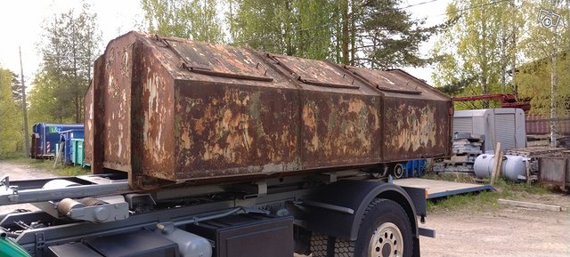 Roskalaatikko, kuva 1