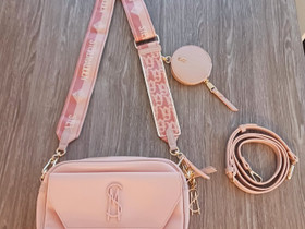 Steve Madden laukku, Laukut ja hatut, Asusteet ja kellot, Oulu, Tori.fi Steve Madden laukku, Laukut ja hatut, Asusteet ja kellot, Oulu, Tori.fi