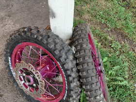 Minicrossin renkaat, Mopojen varaosat ja tarvikkeet, Mototarvikkeet ja varaosat, Lapua, Tori.fi Minicrossin renkaat, Mopojen varaosat ja tarvikkeet, Mototarvikkeet ja varaosat, Lapua, Tori.fi