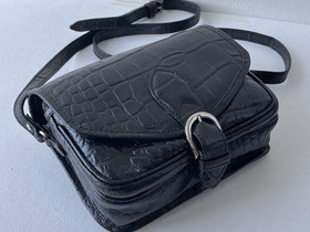 Musta Global Accessories nahkalaukku, Laukut ja hatut, Asusteet ja kellot, Tampere, Tori.fi Musta Global Accessories nahkalaukku, Laukut ja hatut, Asusteet ja kellot, Tampere, Tori.fi