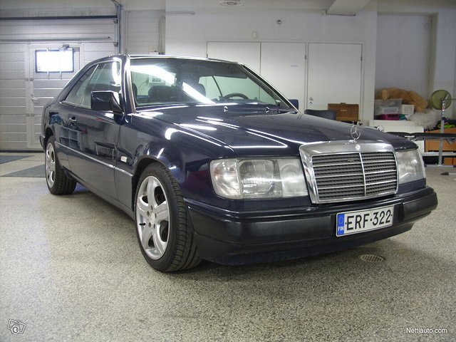 Mercedes-Benz 230, kuva 1