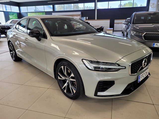 Volvo S60 3