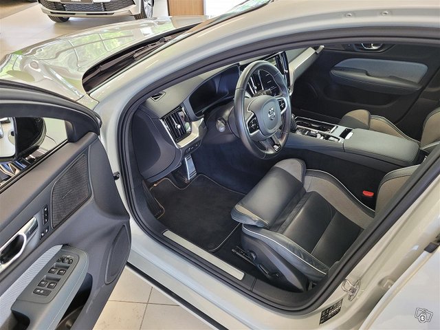 Volvo S60 6