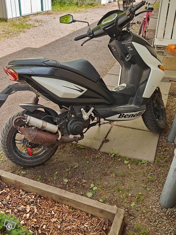 Benelli 49x, kuva 1