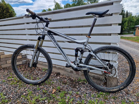 Trek Fuel EX7 maastopyörä, Maastopyörät, Polkupyörät ja pyöräily, Kerava, Tori.fi Trek Fuel EX7 maastopyörä, Maastopyörät, Polkupyörät ja pyöräily, Kerava, Tori.fi