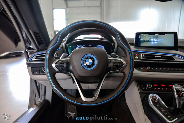 BMW I8 19